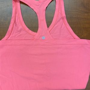 Lululemon Light Luon® A lightweight version of our Luon® fabric size 8